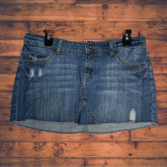 5 for $25🔥Billabong Raw Hem Mini Skirt Juniors Size 7 - Picture 1 of 6